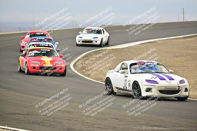 media/Jan-26-2025-CalClub SCCA (Sun) [[cfcea7df88]]/Group 4/Race/